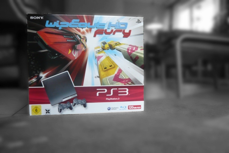 PS3 Slim von Aldi im Paket mit Wipeout HD Fury